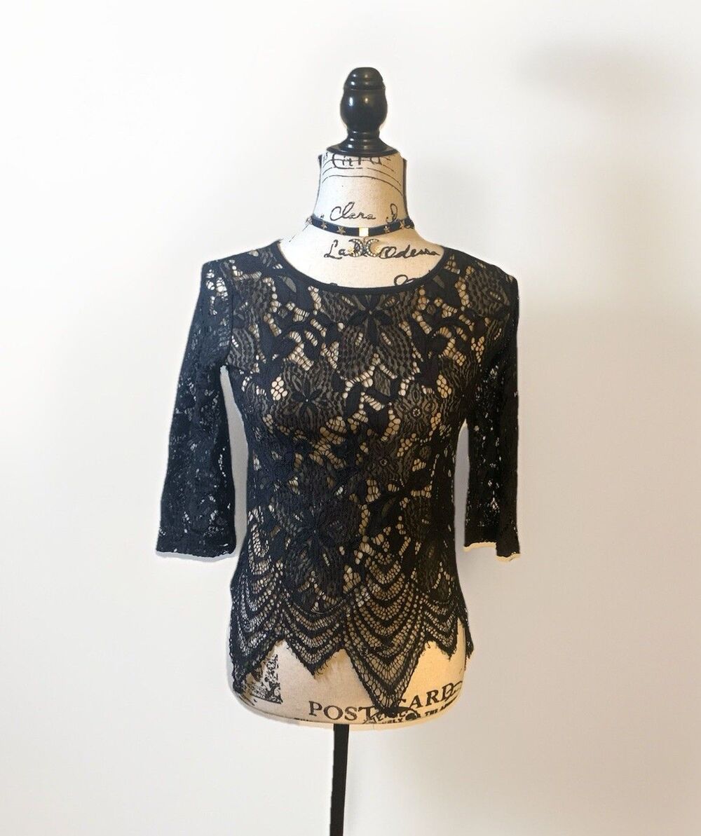 Love Fire Black Lace Top Lined Size S